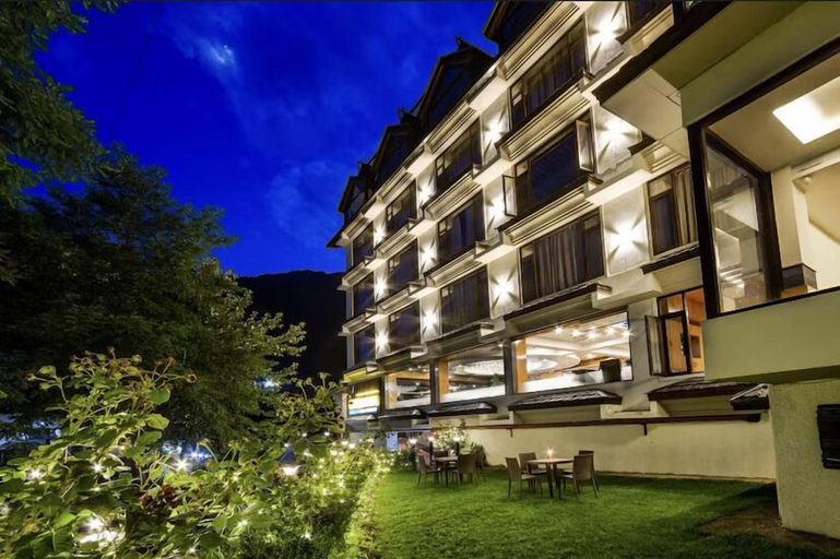 Exterior & Views 2, TRIBHAV Rohtang Heights Resort, Kullu