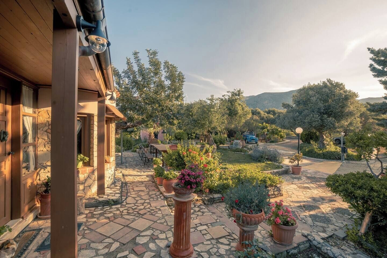 Room 5, Rustic Retreat - Private Pool in Nature s Embrace, Crete