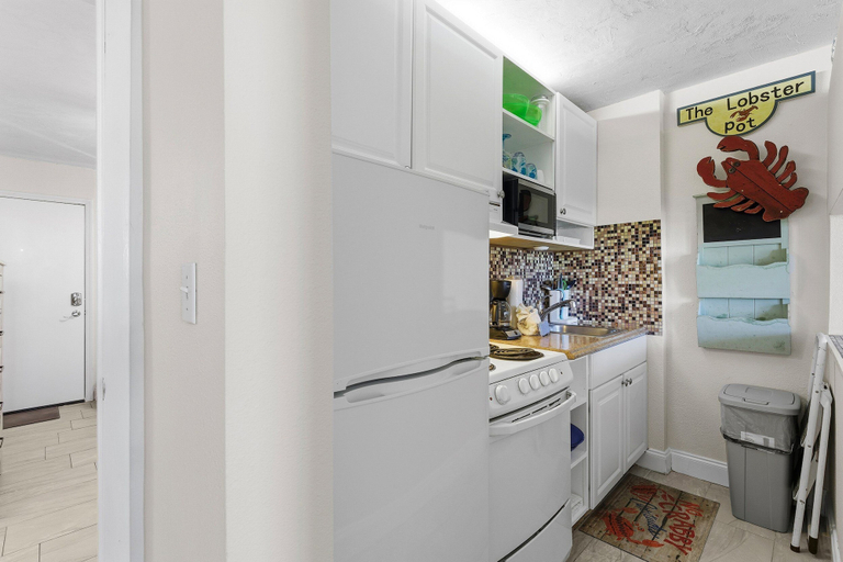 Interior 5, Harbour Beach Resort 219, Volusia