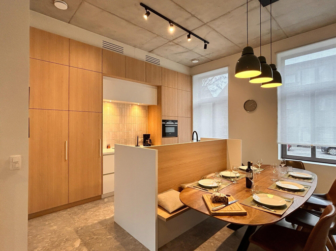 Private kitchen 4, Spacious 3-floor Holiday Home for 8 Guests, Limburg
