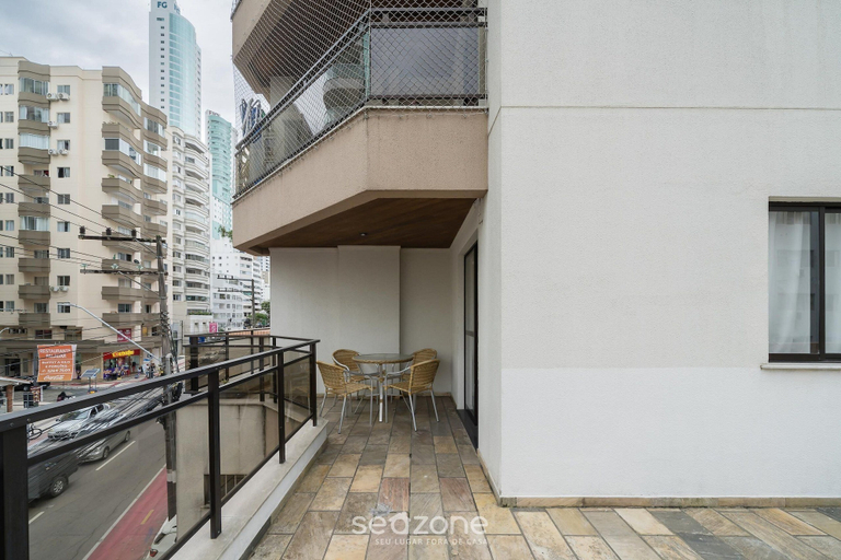 Outdoor dining 3, Apartment w Balcony 250m From Praia Central Erj101, Balneário Arroio do Silva