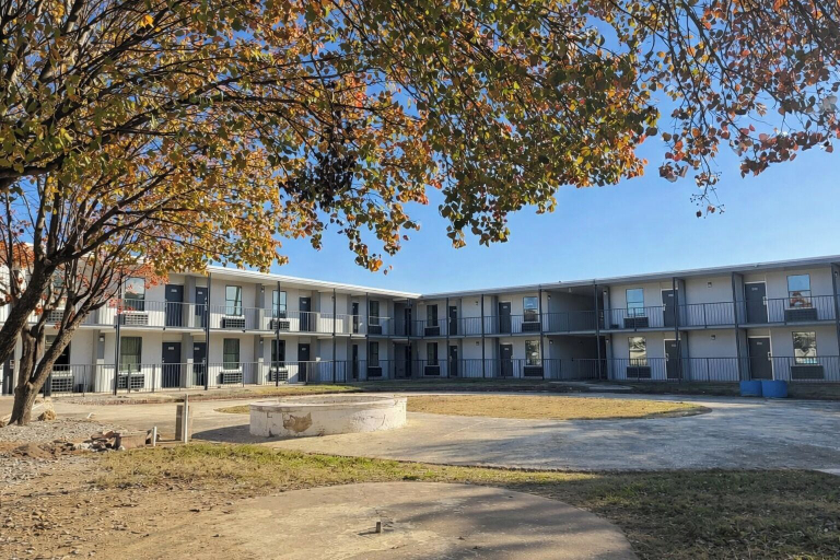 Exterior & Views 2, Motel 6 Sherman, TX, Grayson