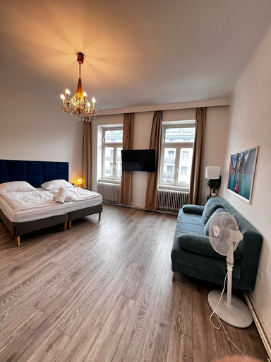 Room 5, Lovely 2BR Apartment Near U6 Schöpfwerk, Wien