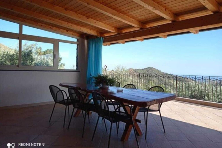 Dining 4, Holiday Home With Pool Near Mt Etna, Messina