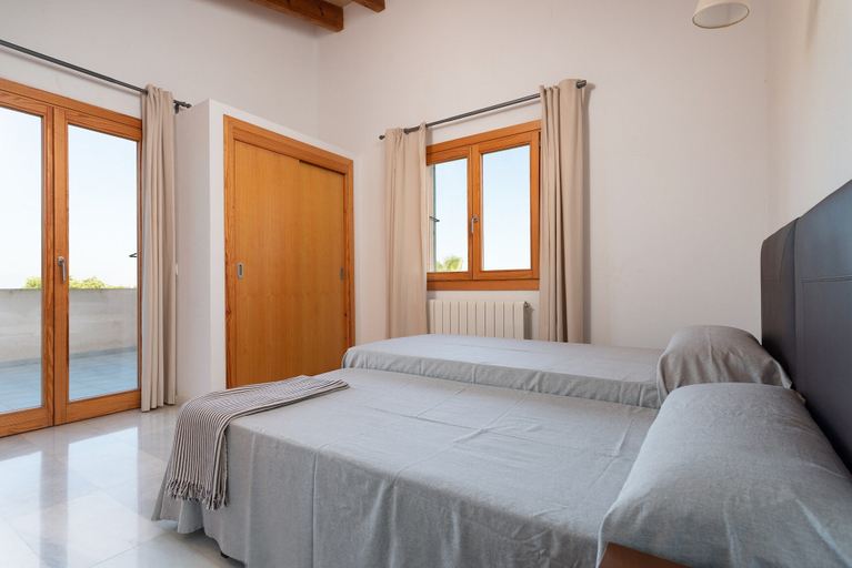 Room 5, Sa Carrotja - Villa With Private Pool. Free Wifi, Baleares
