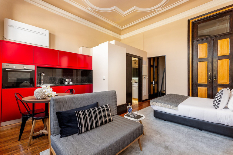 Living area 5, Studio Near Ribeira do Porto, Porto
