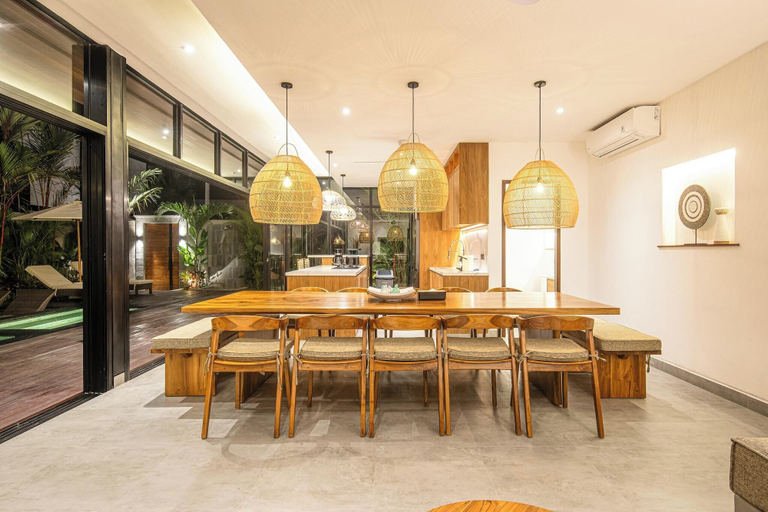 Exterior 4, Elegant 6BR Canggu Villa Steps From the Ocean, Badung