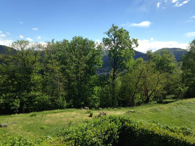 Garden 4, Holiday Home by Lake Maggiore With Mountain Views, Varese