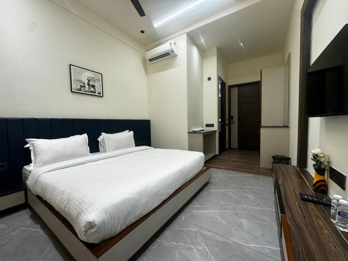 Room 2, Lords Swastik Studio Kodinar, Gir Somnath