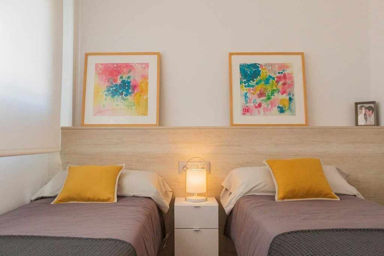 Room 2, Apartment in Torremendo for 4 Guests, Alicante