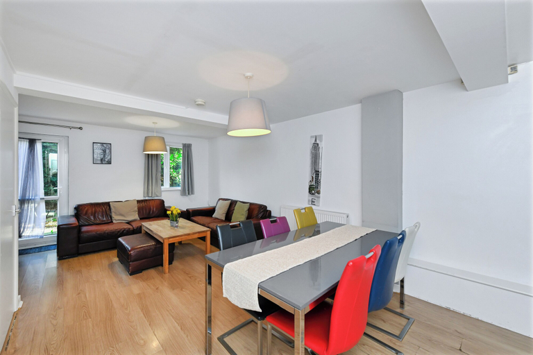 Living area 2, Montpellier Road 127, Nottingham