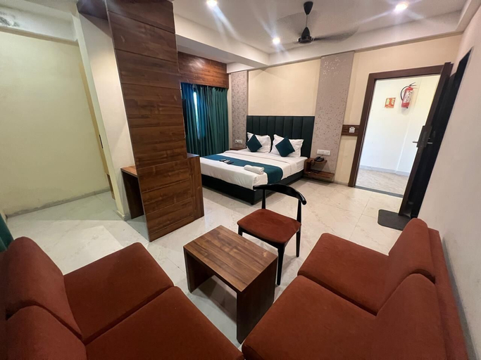 Room 5, Hotel Enigma Indore, Indore