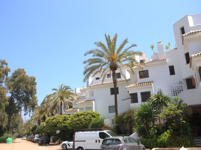 Exterior 2, Coastal Getaway With Pool, Málaga