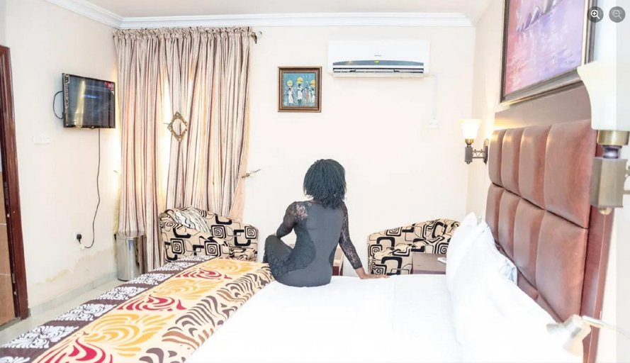 Bedroom 2, Tomats Inn and Suites, IlorinWe