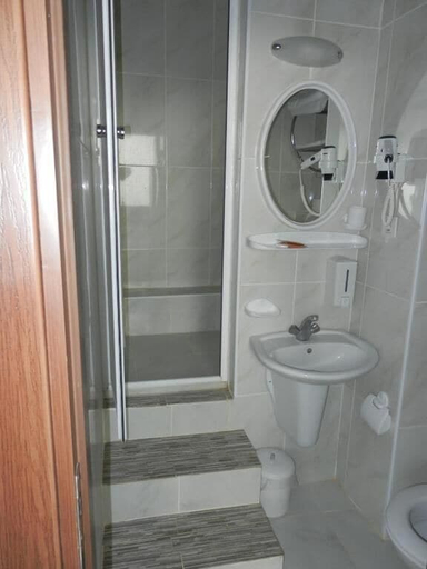 Bathroom 5, ÇAĞRI HOTEL, Fatih