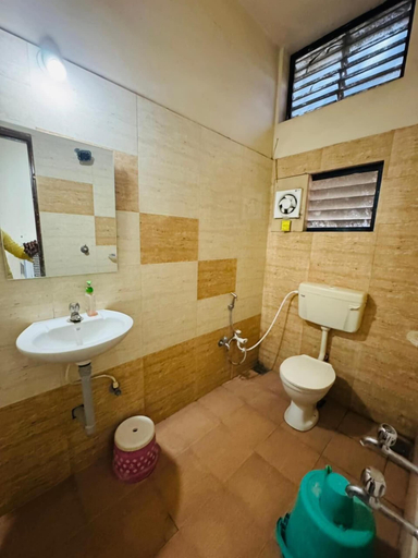 Bathroom 2, Hotel A1, Amravati