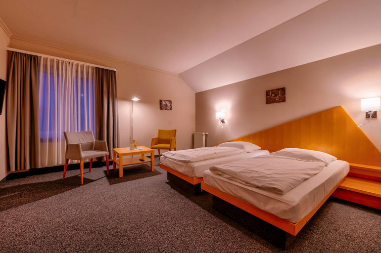 Bedroom 3, Fahrenbach Golfhotel, Wunsiedel im Fichtelgebirge