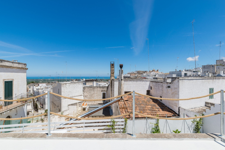 Room 3, Campanile Apartment With Terrace by Wonderful Italy, Brindisi