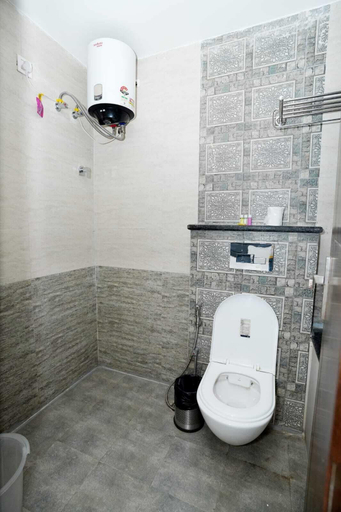 Bathroom 4, Ima Ganga Hotel, Garhwal