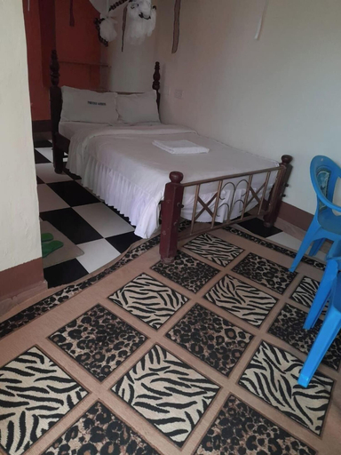 Room 4, Prestige Guest House Karatina, Mathira