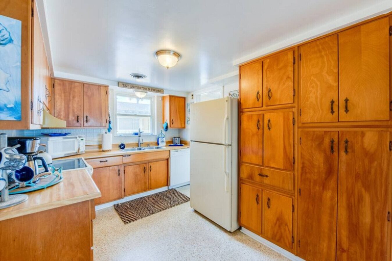 Interior 2, River Front - Fishing, Dolphins, Views Galore!, Volusia