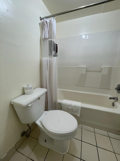 Bathroom 4, Valued Stay Aloha, Dane