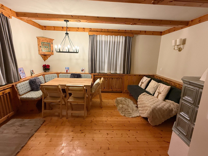 Dining 3, Holiday Home With Panoramic Views, Innsbruck Land