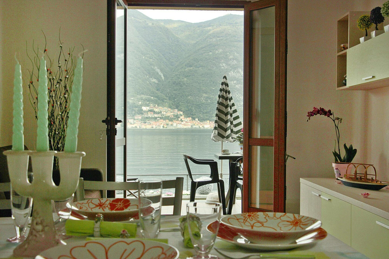 Dining 3, Apartment in Lezzeno by Lake Como's Serenity, Como
