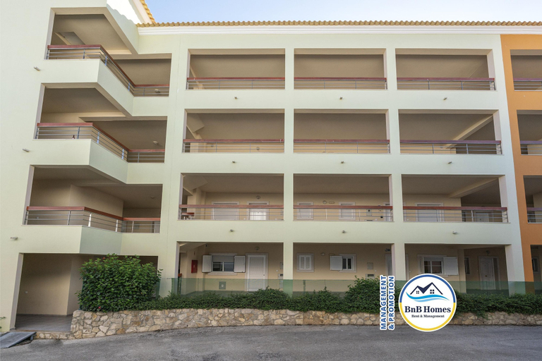 Room 4, ID #15 BnB Homes Apartment T1, Albufeira