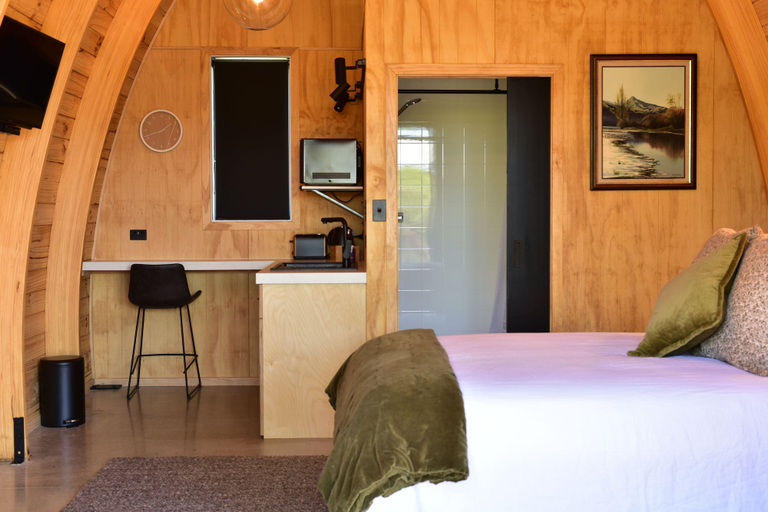 Bedroom 3, Benger Garden Cafe & Chalets, Central Otago