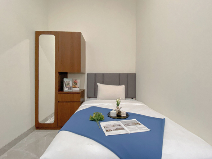 Interior 4, Cozy Living Studio (No Kitchen) At Celebrity Mansion, Bekasi