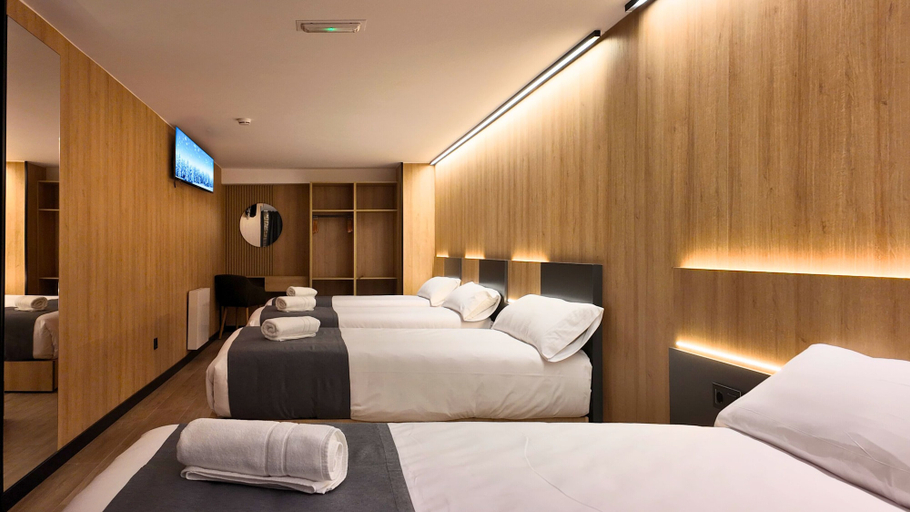 Bedroom 3, Hotel Catanies