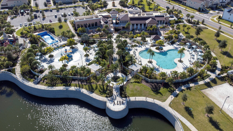 Room 5, 9BR Solara Villa w Pool Themed Rooms, Osceola