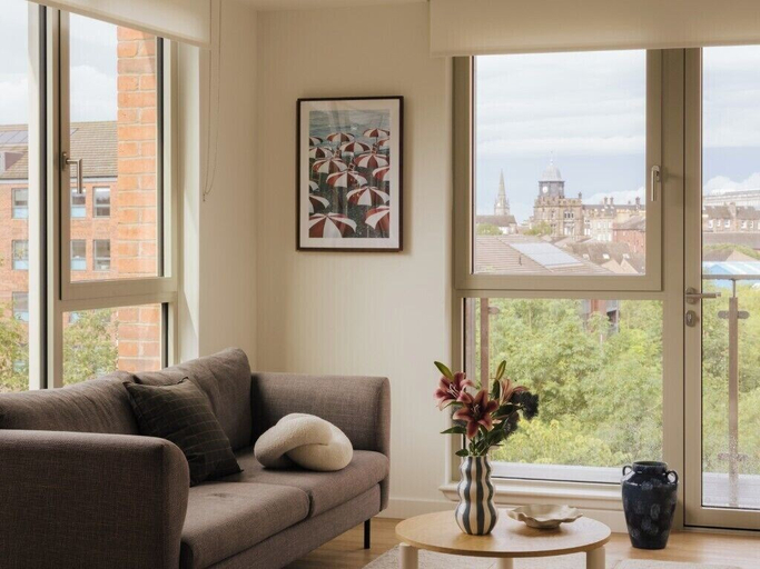 Room 2, Shore Serenity in Edinburgh, Edinburgh
