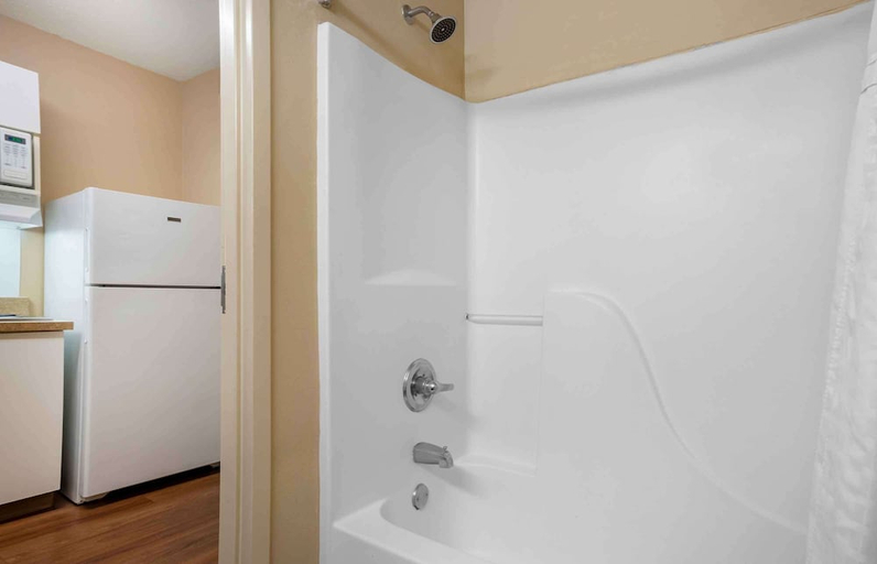 Bathroom 4, Extended Stay America Select Suites - Baton Rouge - Citiplace, East Baton Rouge