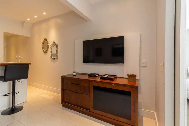 Room 3, 4 Minutes From Copacabana Beach Nsc611, Rio de Janeiro