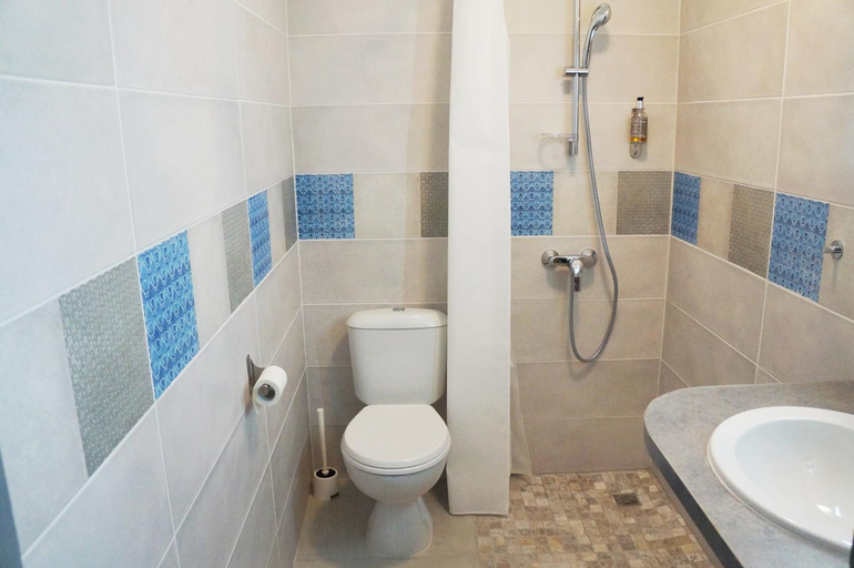 Bathroom 3, Hotel de la Plage, Aude