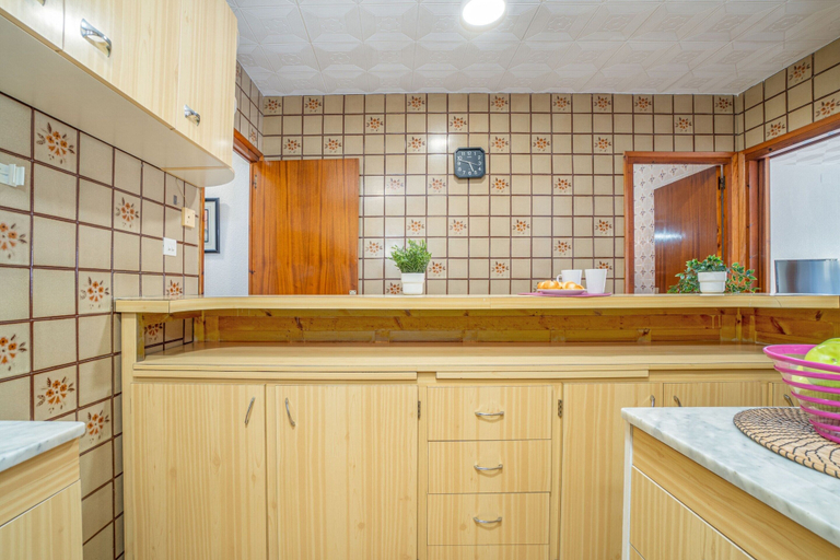Private kitchen 5, Apartment in Roses Near Sandy Beach, Girona