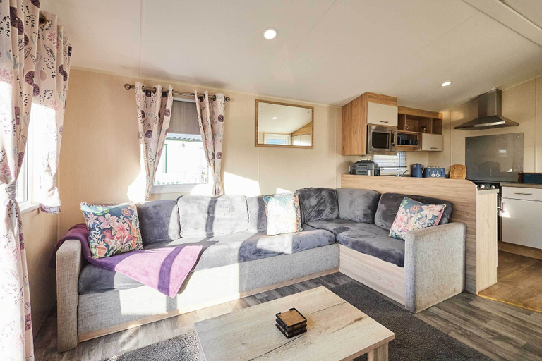 Room 2, Host and Stay | 421 Wooler Park, Northumberland