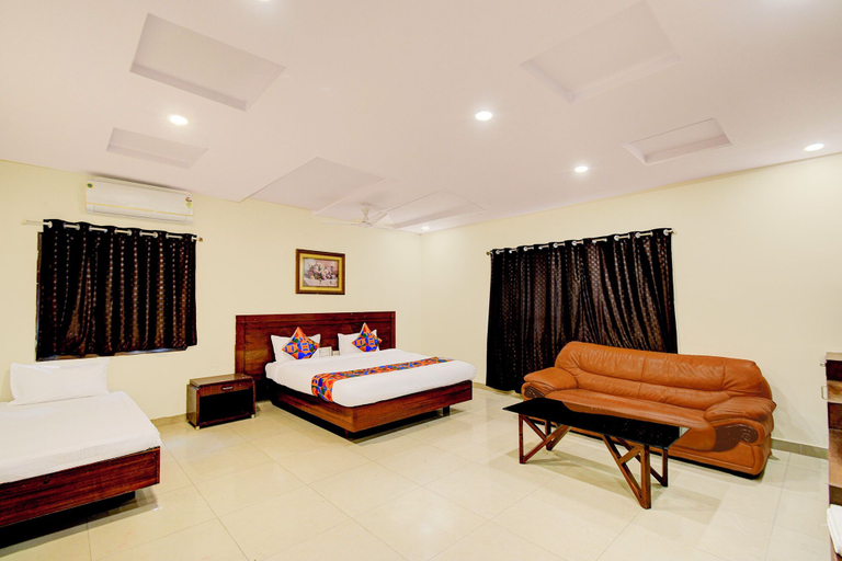 Room 4, Fabhotel Vsm Suites, Hyderabad