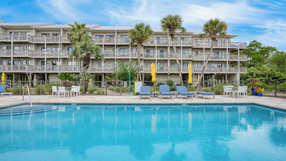 Exterior & Views 2, Ocean View Balcony, Shared Pool, Steps to the Beach The Sea Chord by Avantstay, Walton