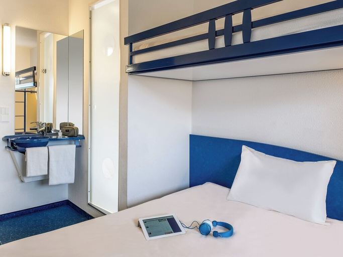 Bedroom 5, ibis budget Krefeld Messe Duesseldorf, Krefeld