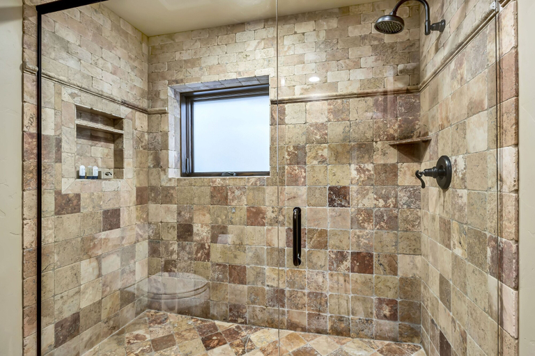 Bathroom 2, The Peak At Town Lift 3 Bedroom Home, Summit