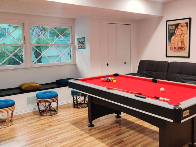 Others 5, Skyhill Pool Game Room Walk to Universal Studios Theme Park, Los Angeles