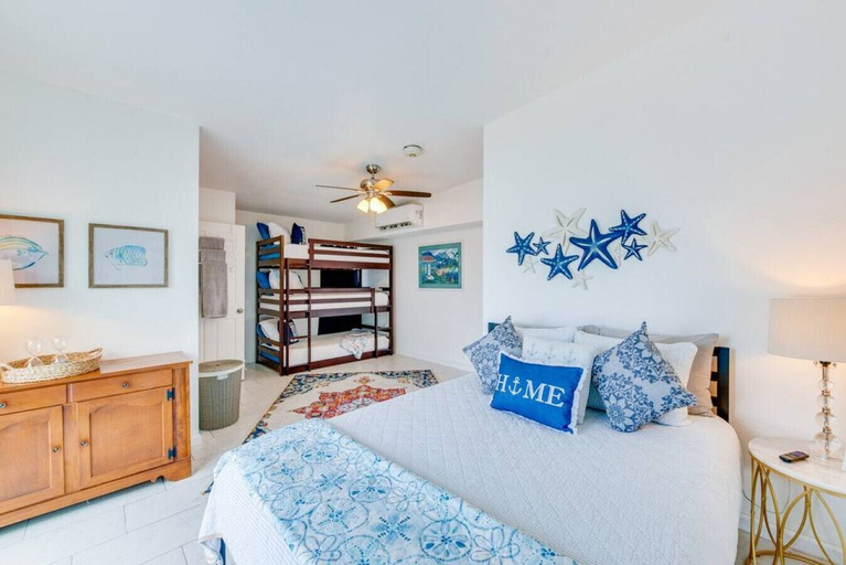 Interior 3, River Front - Fishing, Dolphins, Views Galore!, Volusia