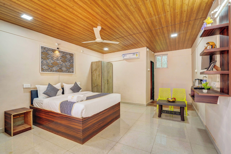 Room 4, Falcon's Retreat, Pune