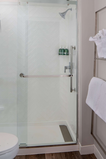 Bathroom 5, Sonesta Simply Suites Falls Church, Falls Church