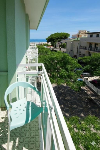Others 5, Hotel Ferrara, Rimini
