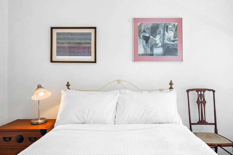 Room 5, Sunny 1-bed With Parking Near Arts Precinct, Melbourne