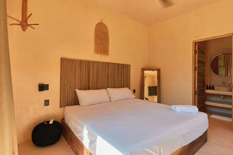 Room 2, Casa Zpada, Dist. Pochutla